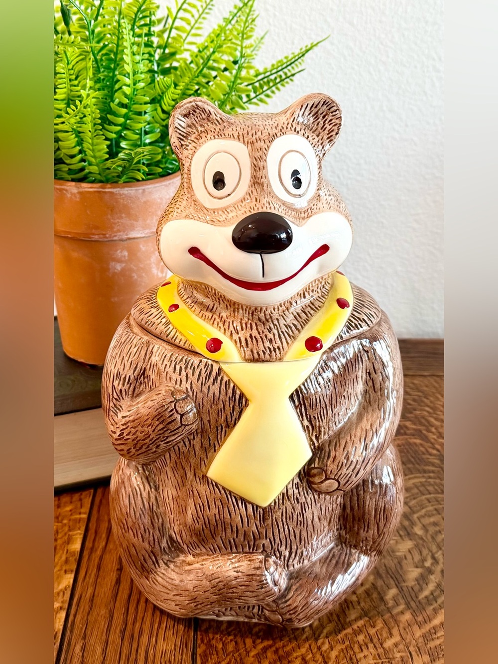 Vintage Jonal Ceramic Bear Cookie Classic Jar Brown/Yellow